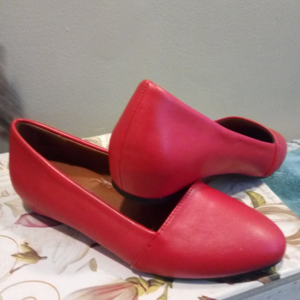 #136-9) Marbella womens flats